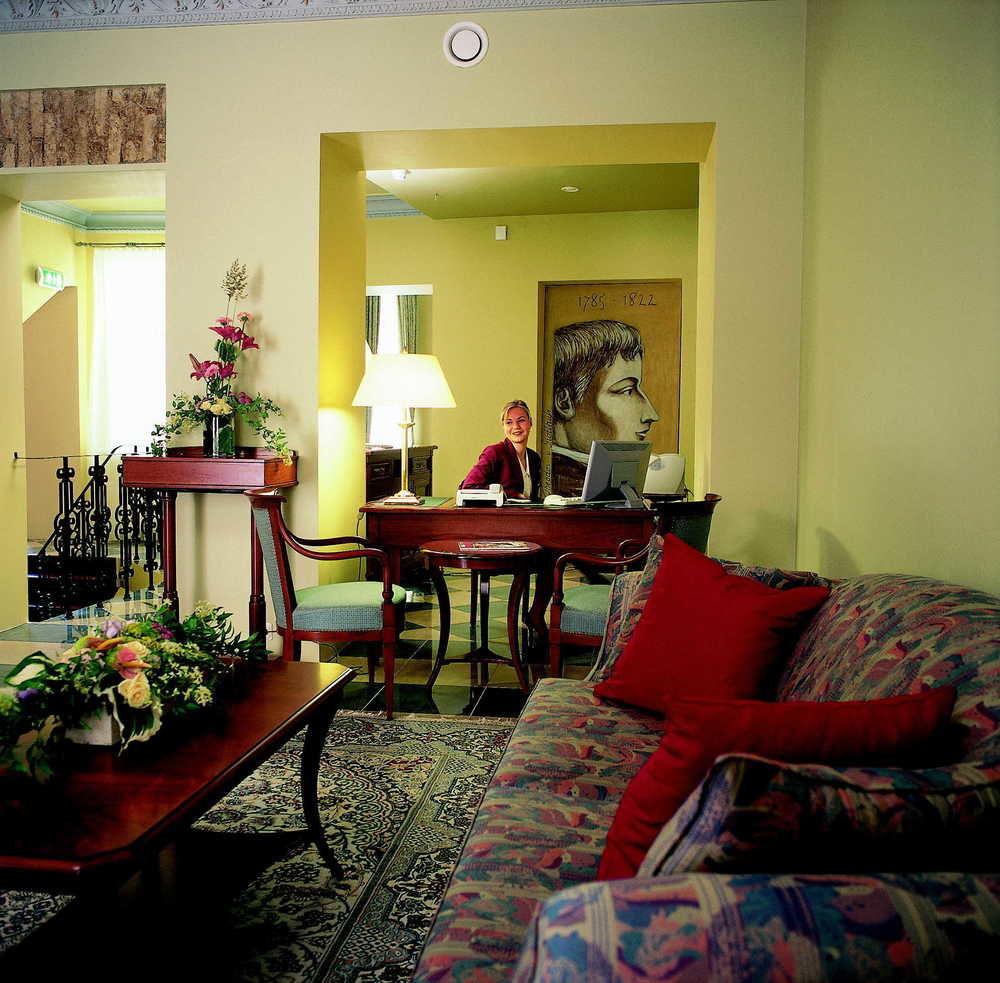 Готель Grotthuss Boutique 4*