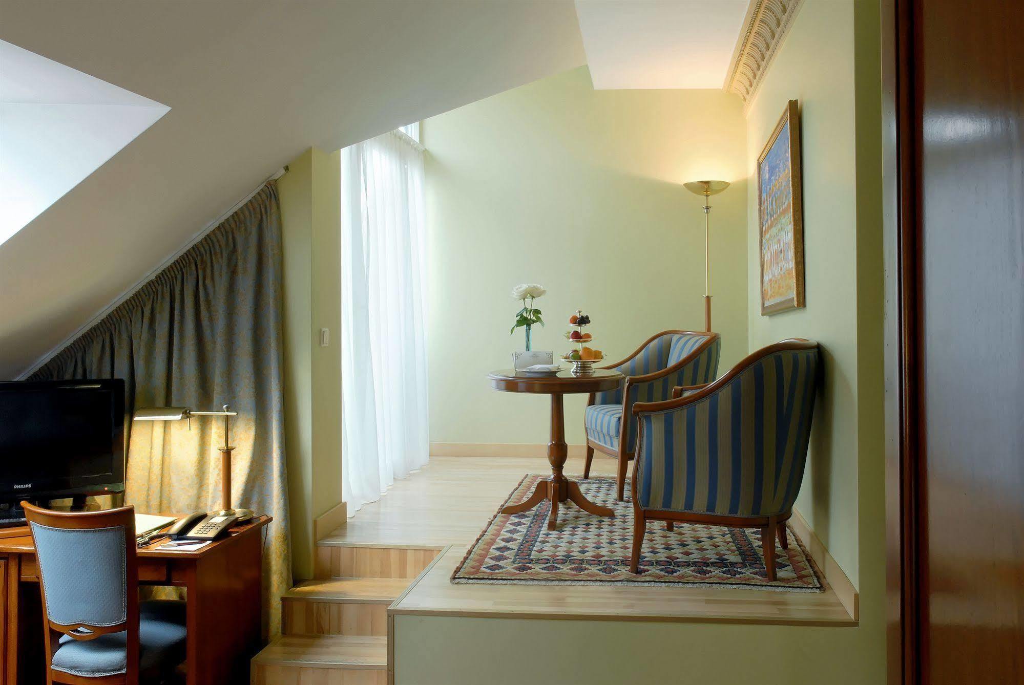 Grotthuss Boutique Готель 4*