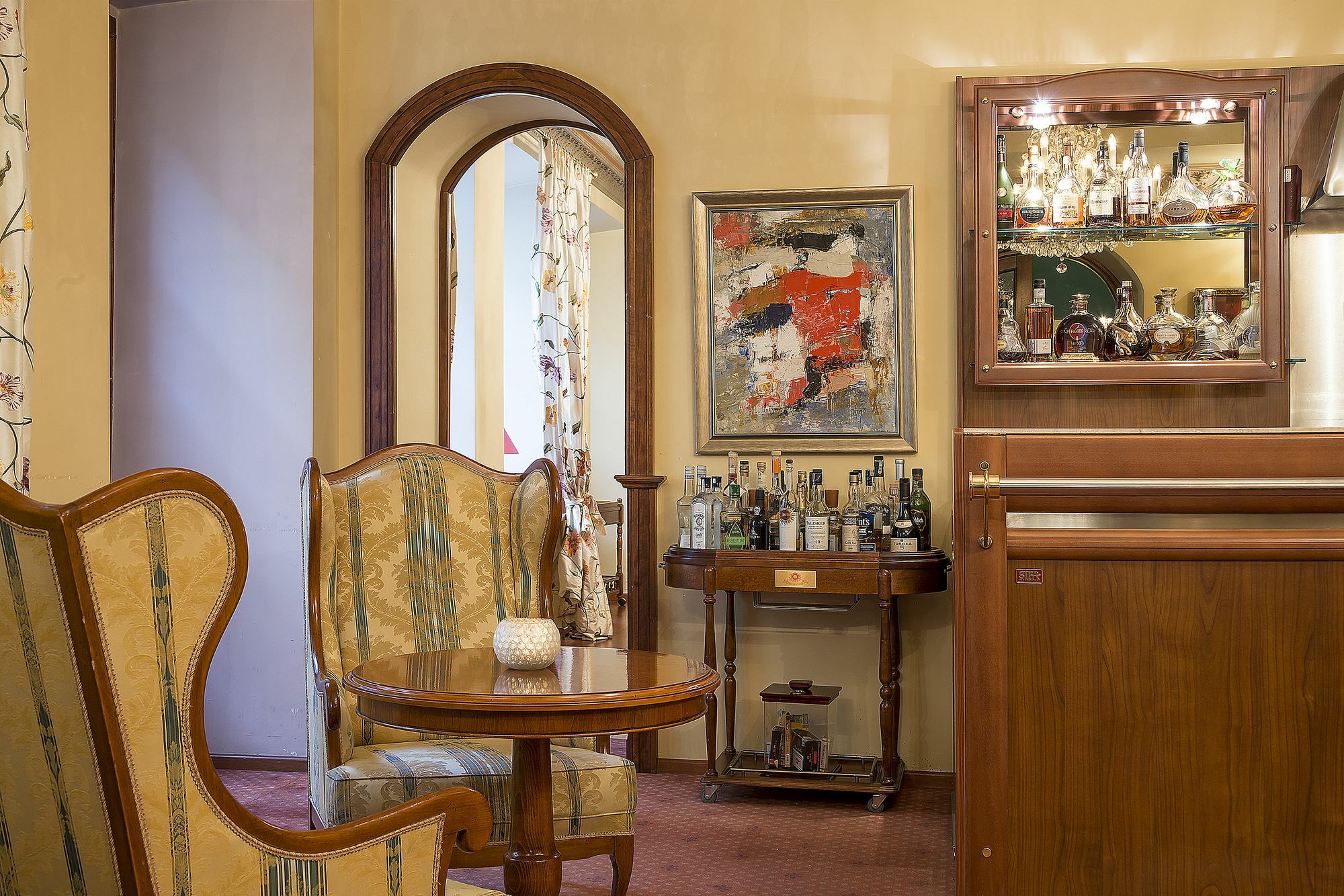 Grotthuss Boutique Готель 4*